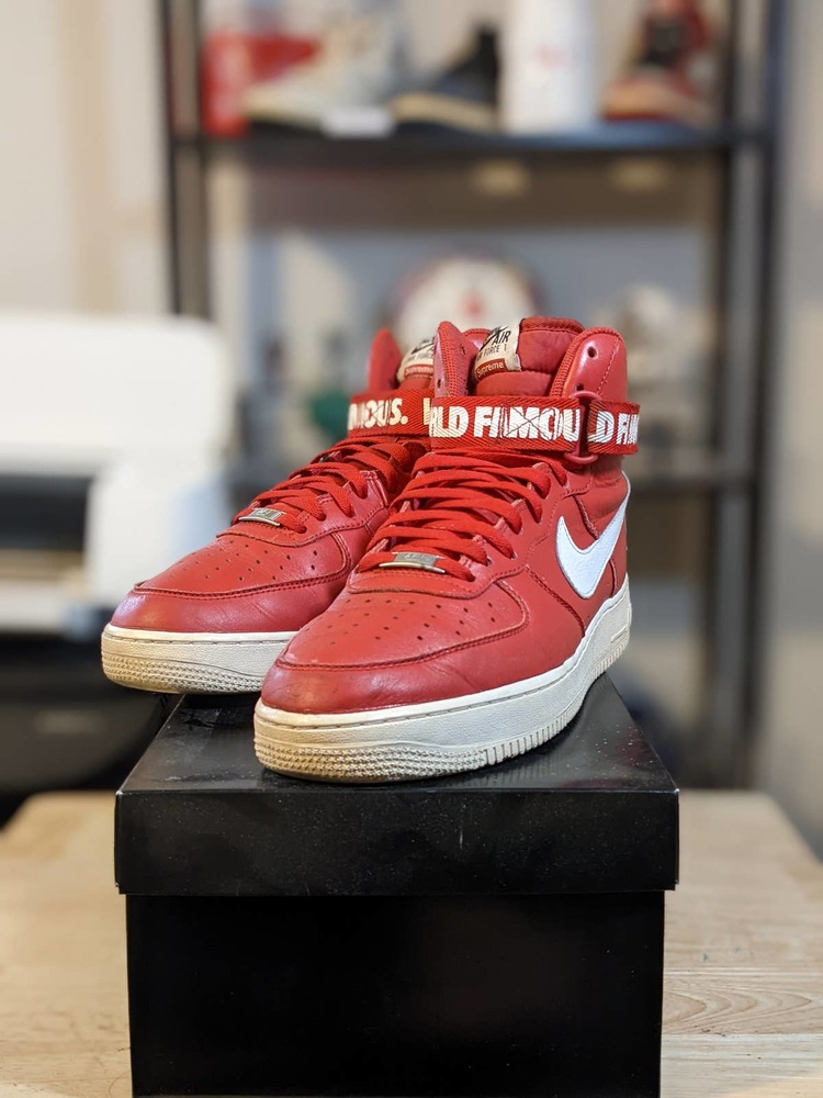 Supreme x Nike Air Force 1 SP High Red "World Famous" size 11
